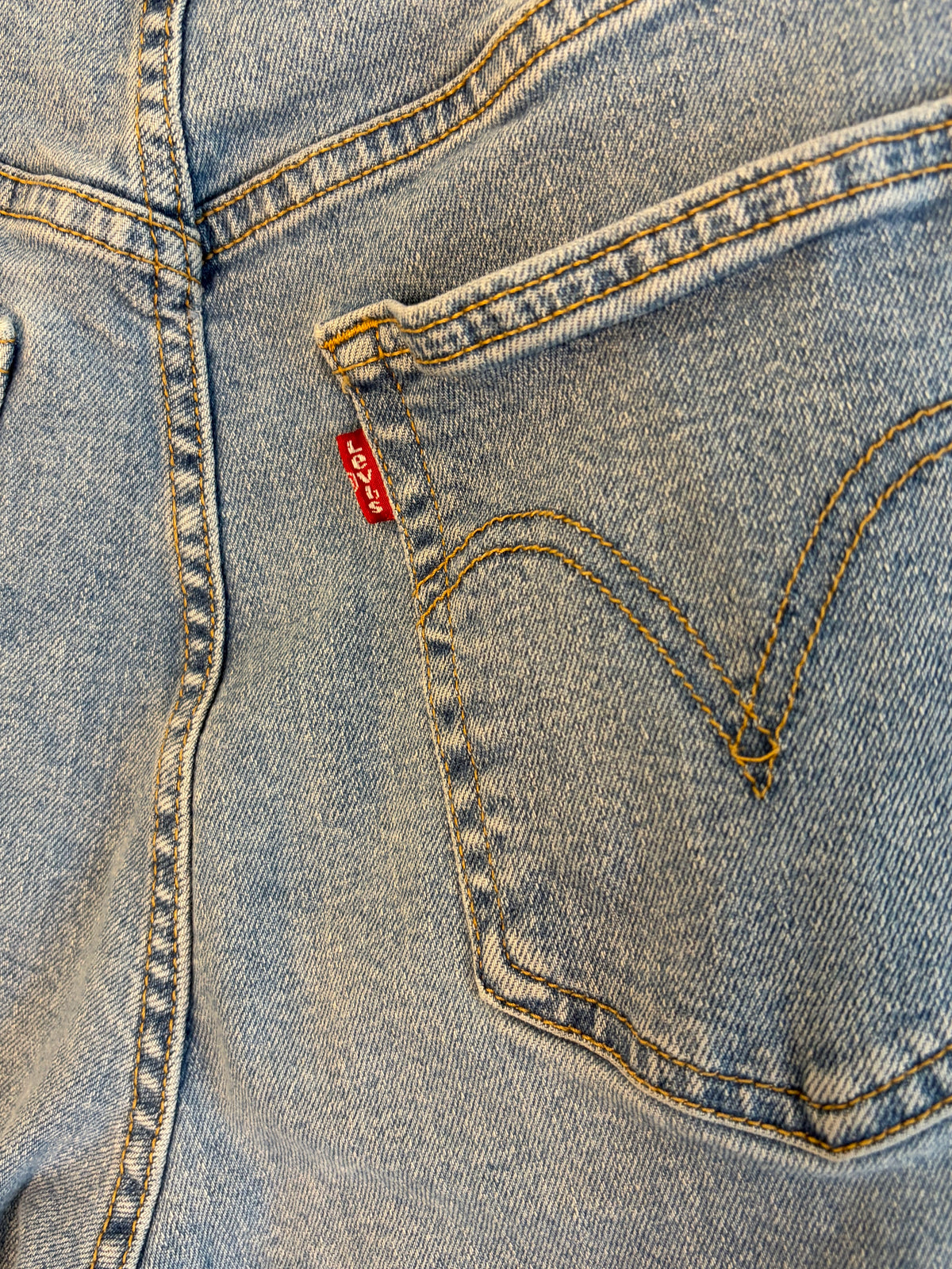 Levis Ribcage Straight Ankle