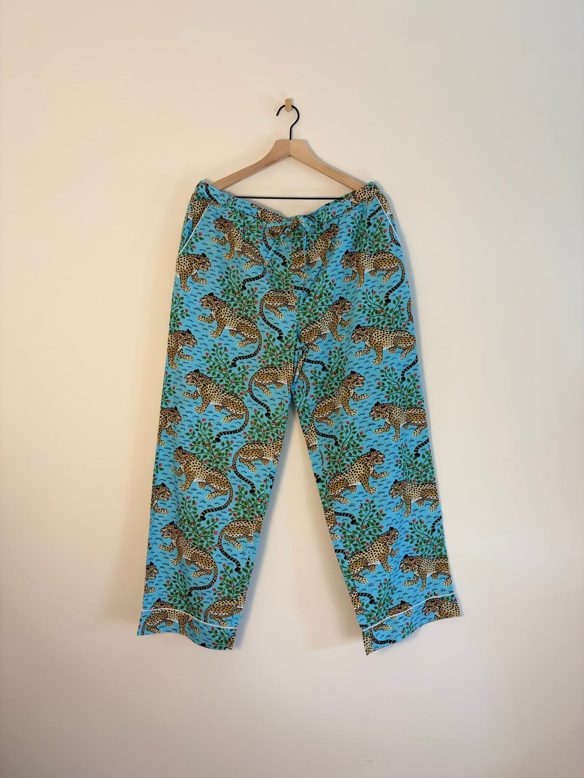 PrintFresh Pajamas NWT